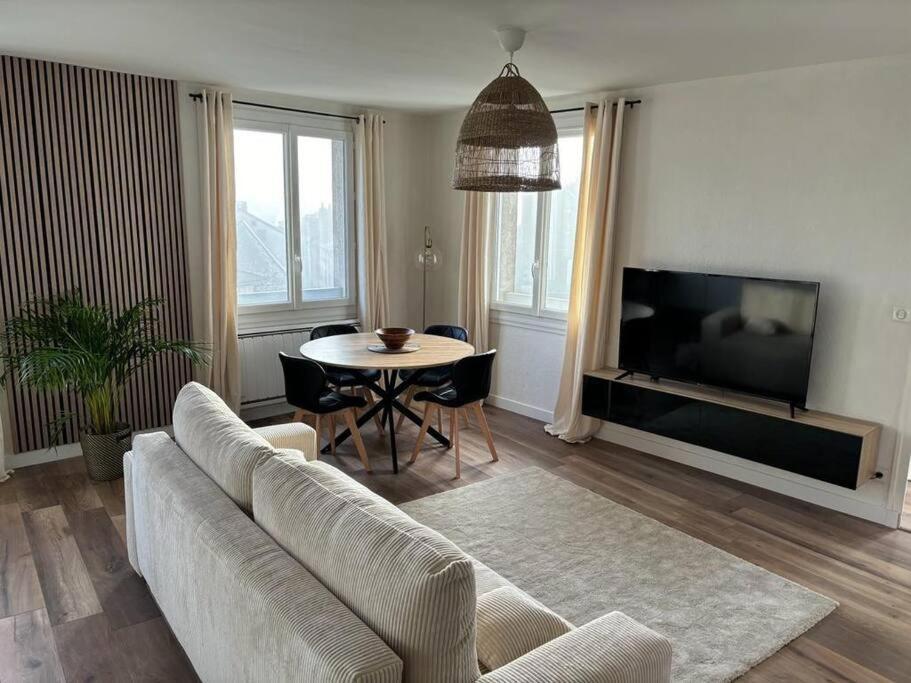 Appartement Cosy Au Coeur De La Ville Aurillac Extérieur photo